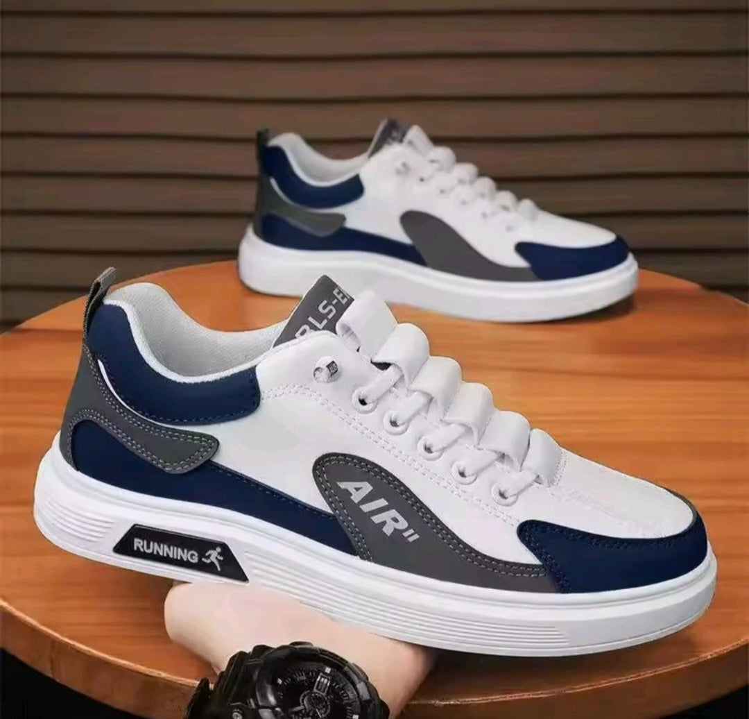 Men's leather sneakers